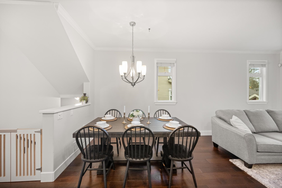 Breakfast Nook Photo of 6 15454 32 Avenue, Surrey, BC