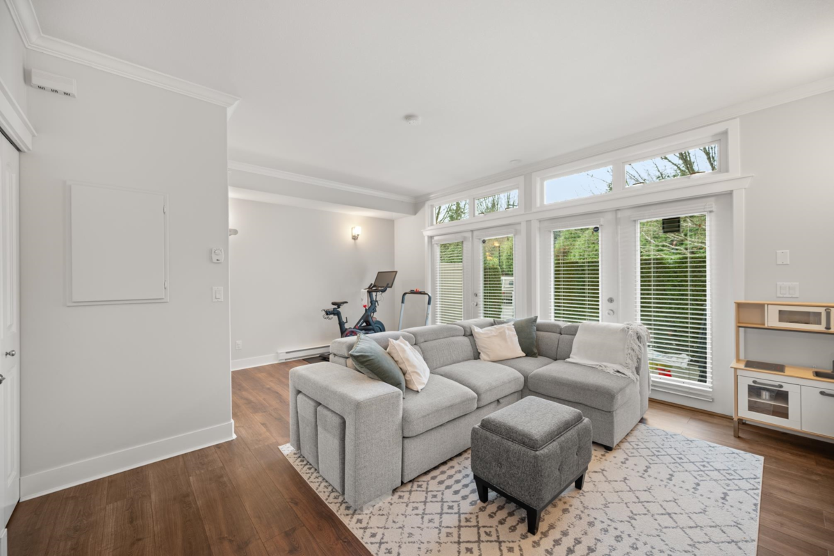 Garden / Landscaping Photo of 6 15454 32 Avenue, Surrey, BC