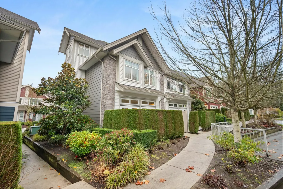 Hot Tub / Spa Photo of 6 15454 32 Avenue, Surrey, BC