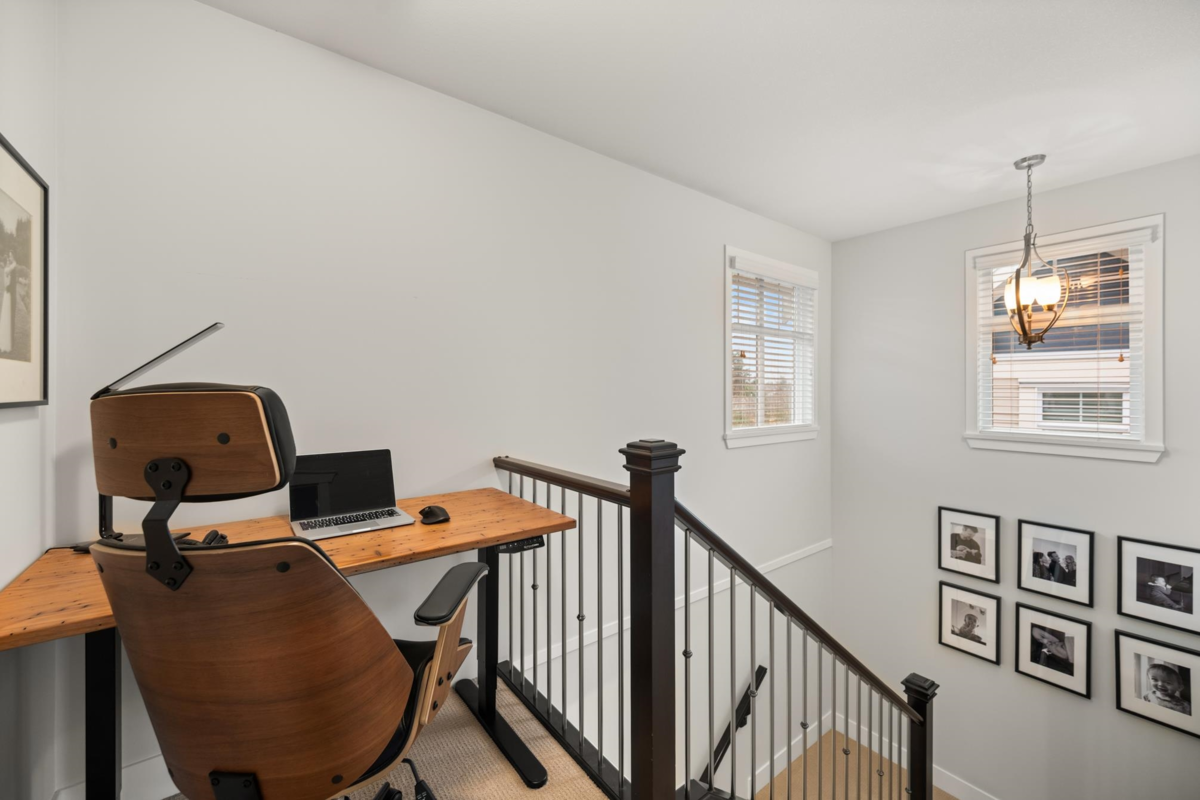 Mudroom Photo of 6 15454 32 Avenue, Surrey, BC