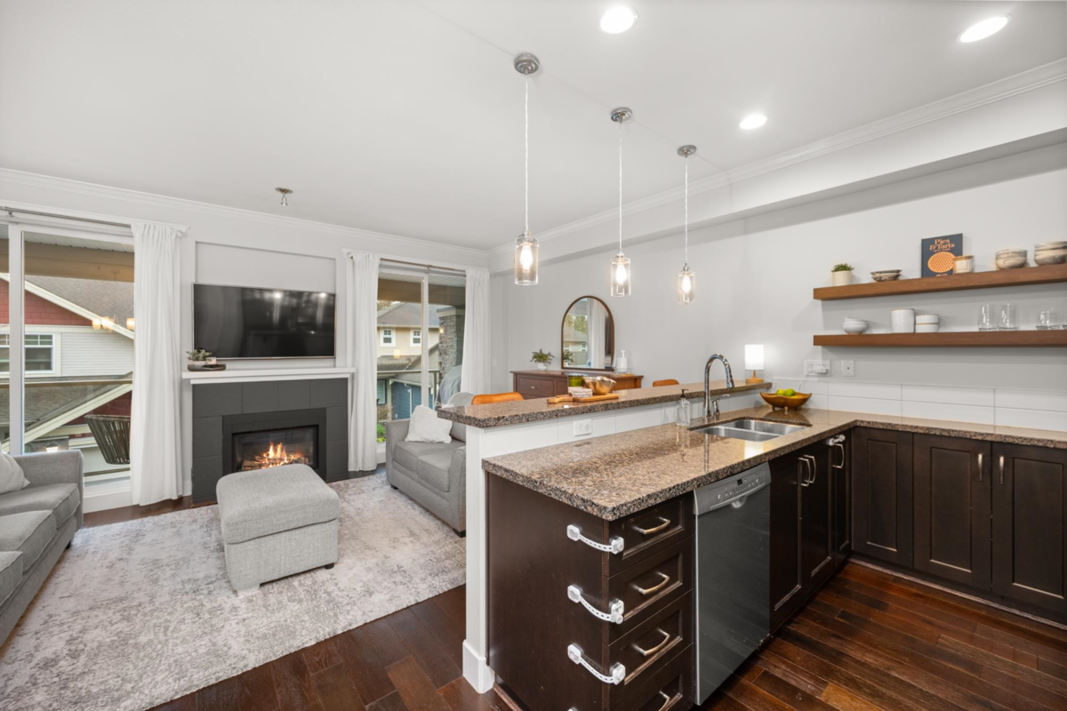 Pantry Photo of 6 15454 32 Avenue, Surrey, BC