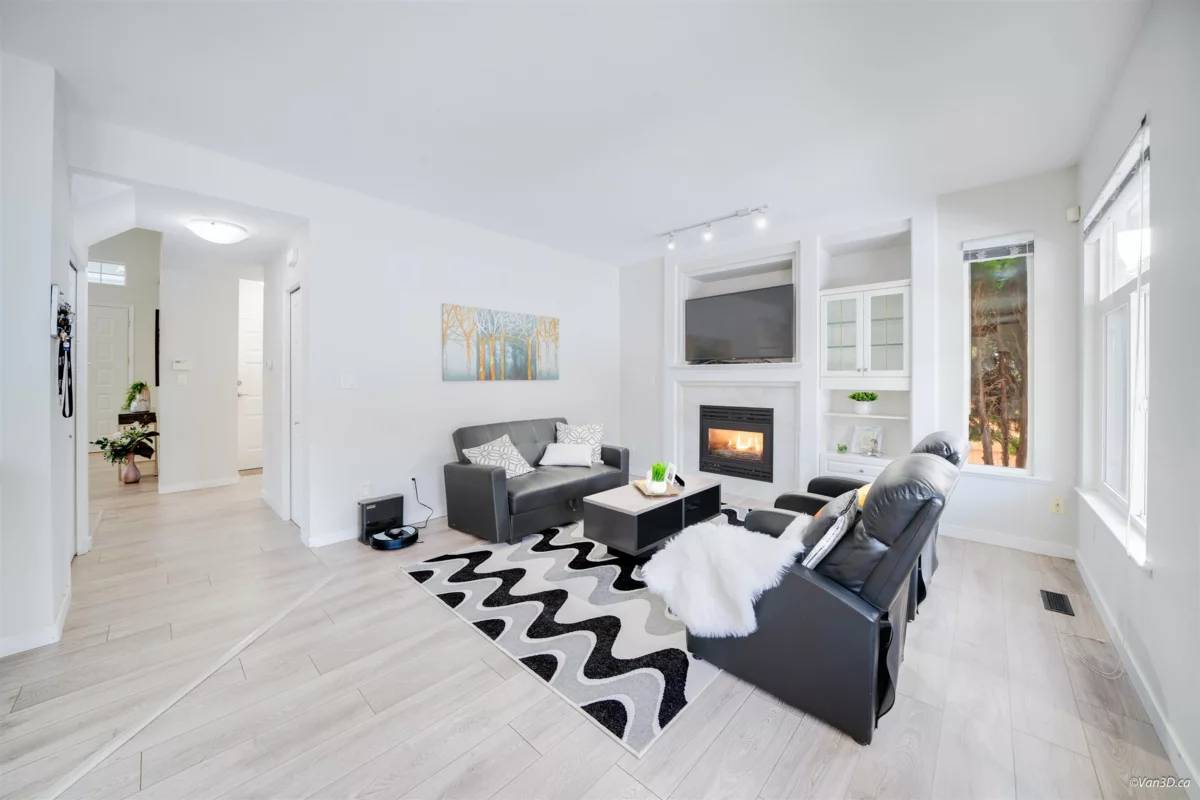 Bedroom 3 Photo of 1911 140a Street, Surrey, BC