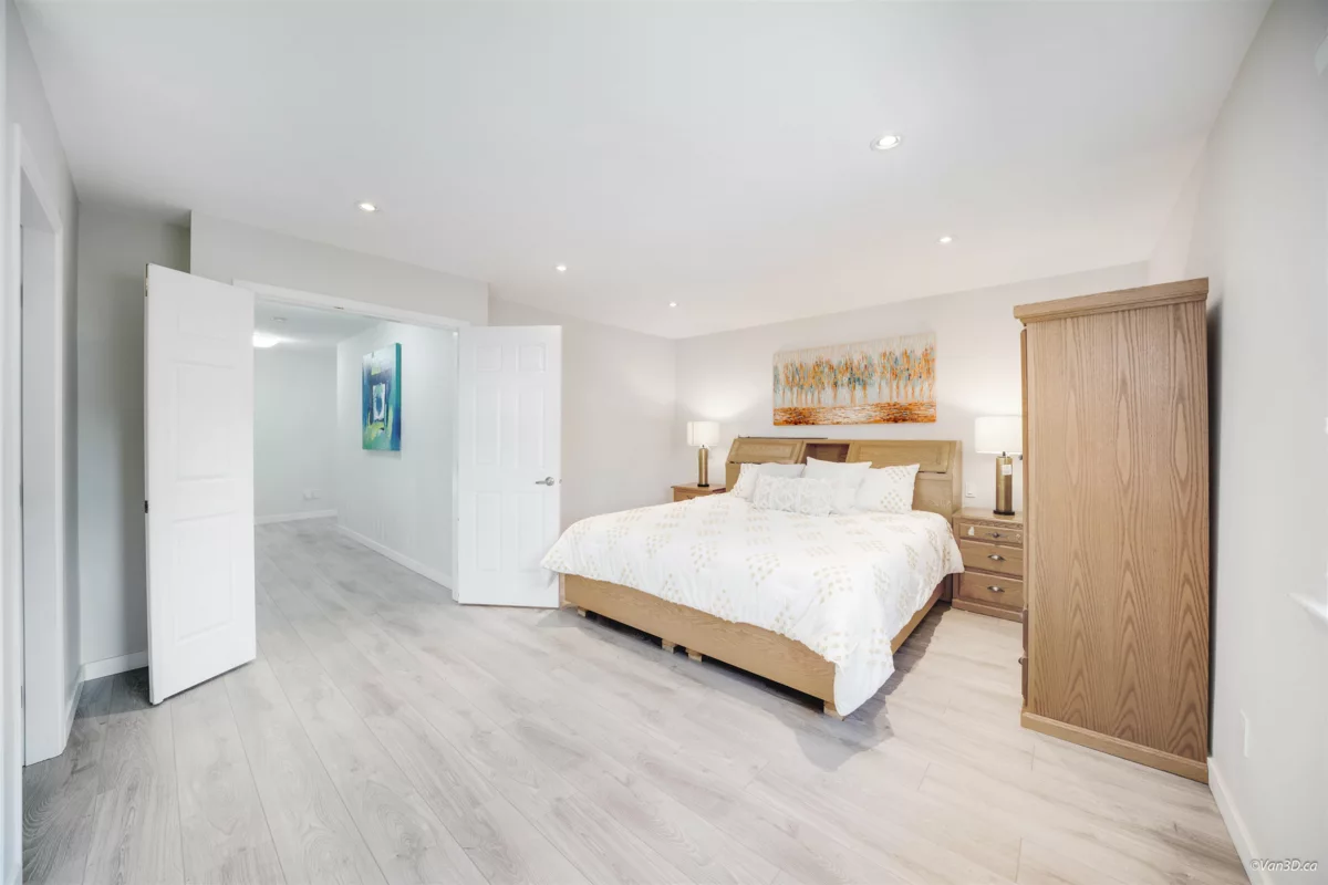 Front Yard Photo of 1911 140a Street, Surrey, BC