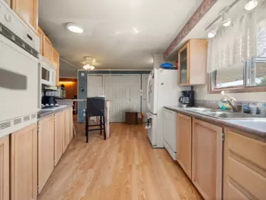 39 8254 134 Street, Surrey, BC, Surrey — Manufactured Home for sale