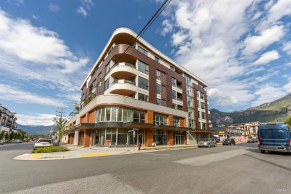 601 1365 Victoria Street, Squamish, BC, Squamish — Apartment/Condo for sale
