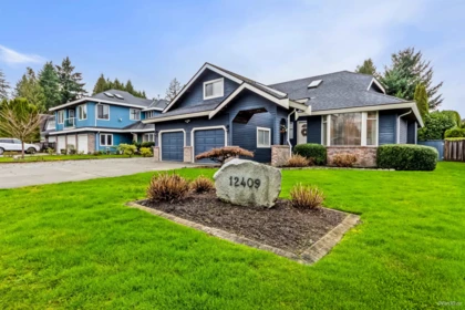 12409 204b Street, Maple Ridge, BC, Maple Ridge — Single Family Residence for sale