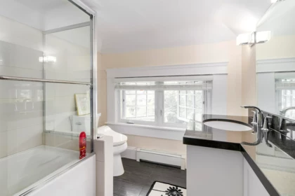 Guest Bathroom Photo of 1926 W 17th Avenue, Vancouver, BC