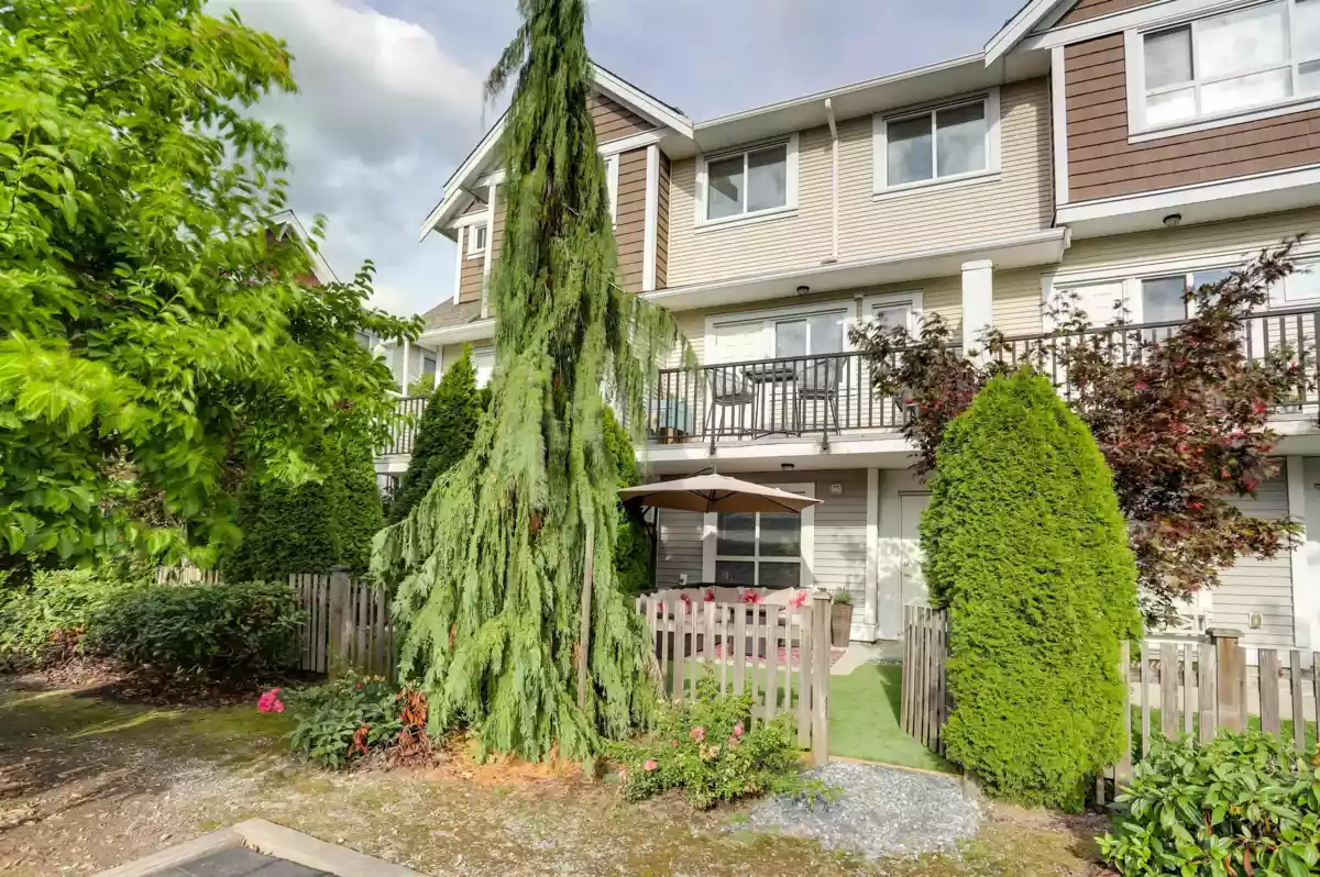 Garage Interior Photo of 17 7298 199a Street, Langley, BC