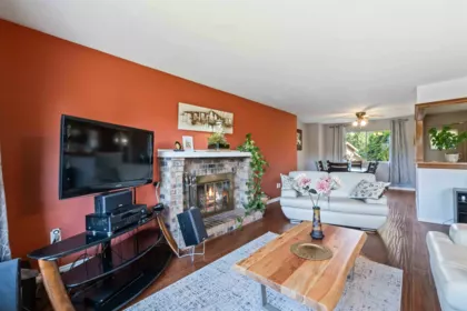 Kitchen Photo of 21064 Barker Avenue, Maple Ridge, BC