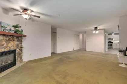 313 5556 201a Street, Langley, BC, Langley — Apartment/Condo for sale
