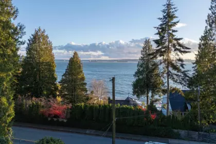 3260 Travers Avenue, West Vancouver, BC, West Vancouver — Single Family Residence for sale
