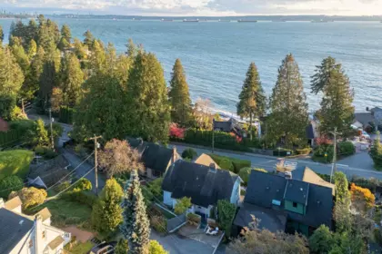 3260 Travers Avenue, West Vancouver, BC, West Vancouver — Single Family Residence for sale