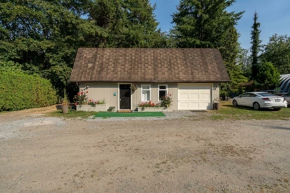 Office / Den Photo of 2916 184 Street, Surrey, BC