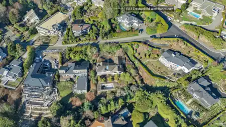 Pantry Photo of 1318 Crestwell Road, West Vancouver, BC