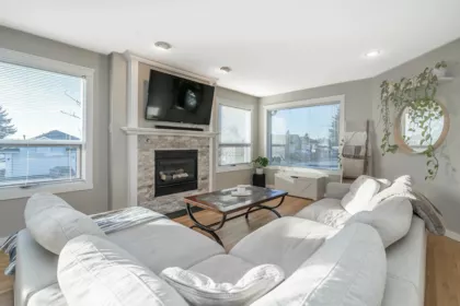 8248 Mcintyre Street, Mission, BC, Mission — Single Family Residence for sale