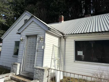 48130 Trans Canada Highway, Boston Bar / Lytton, BC, Hamilton RI — 4 bed single family residence for sale