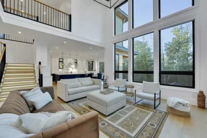 Basement Recreation Room Photo of 16561 29a Avenue, Surrey, BC