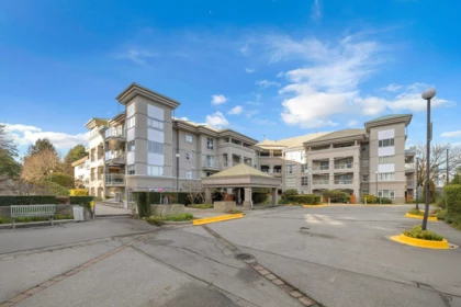 206 10533 University Drive, Surrey, BC, Surrey — Apartment/Condo for sale