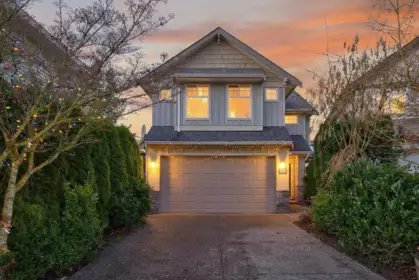 2363 157a Street, Surrey, BC, King George Corridor — 5 bed single family residence for sale