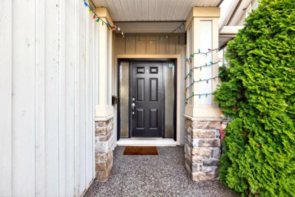 Family Room Photo of 2363 157a Street, Surrey, BC