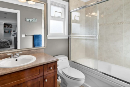 Mudroom Photo of 2363 157a Street, Surrey, BC