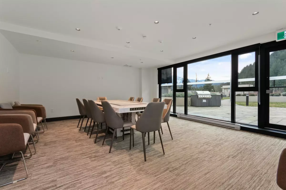 Aerial View of 508 120 Esplanade Avenue, Harrison Hot Springs, BC