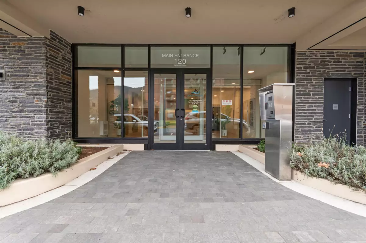 Dining Area Photo of 508 120 Esplanade Avenue, Harrison Hot Springs, BC
