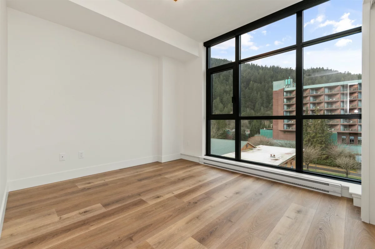 Garden / Landscaping Photo of 508 120 Esplanade Avenue, Harrison Hot Springs, BC