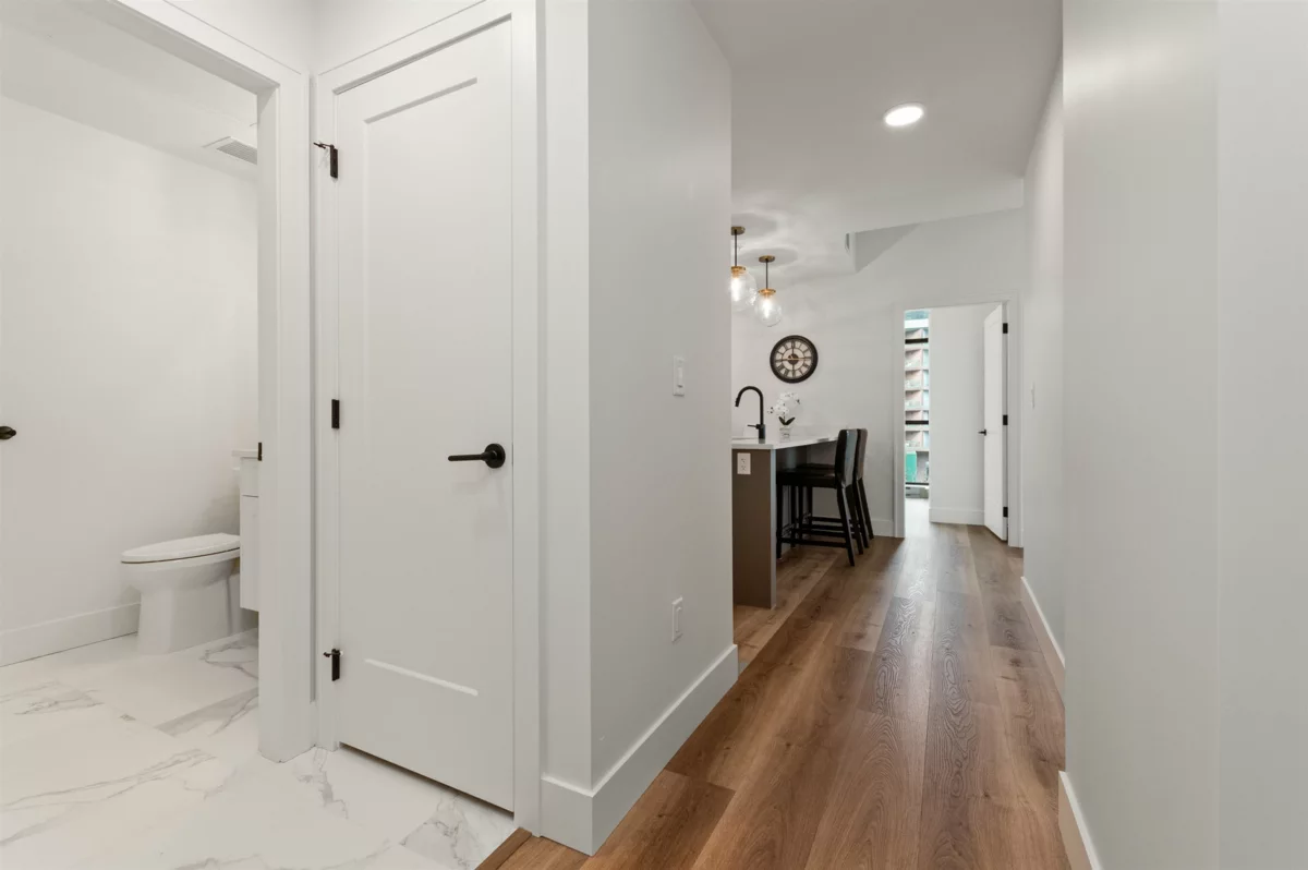 Hot Tub / Spa Photo of 508 120 Esplanade Avenue, Harrison Hot Springs, BC