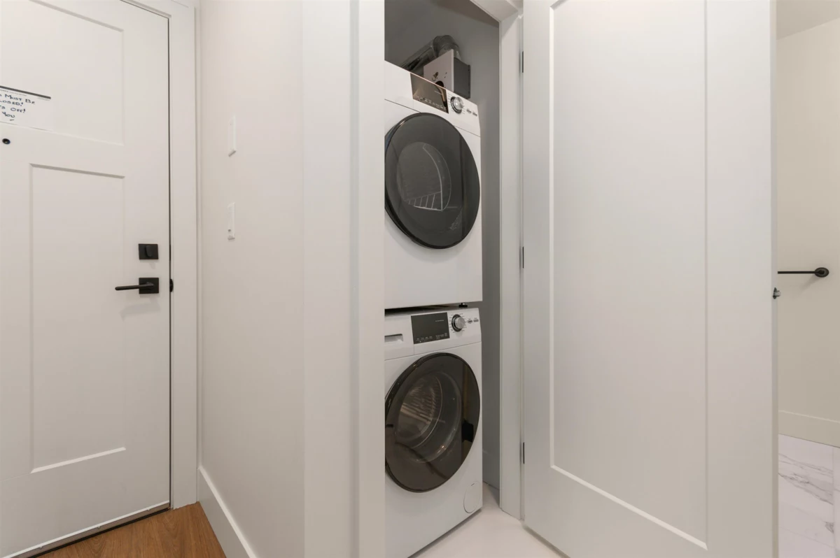 Outdoor Kitchen Photo of 508 120 Esplanade Avenue, Harrison Hot Springs, BC