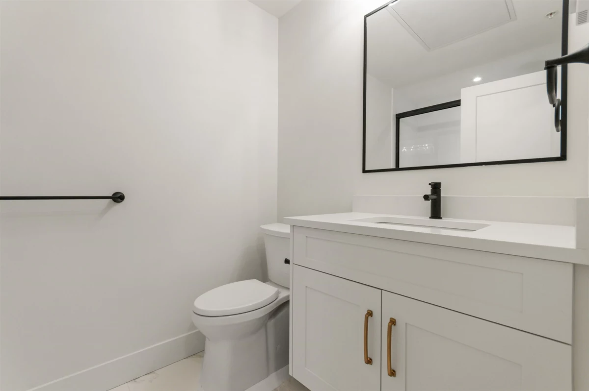 Swimming Pool Photo of 508 120 Esplanade Avenue, Harrison Hot Springs, BC