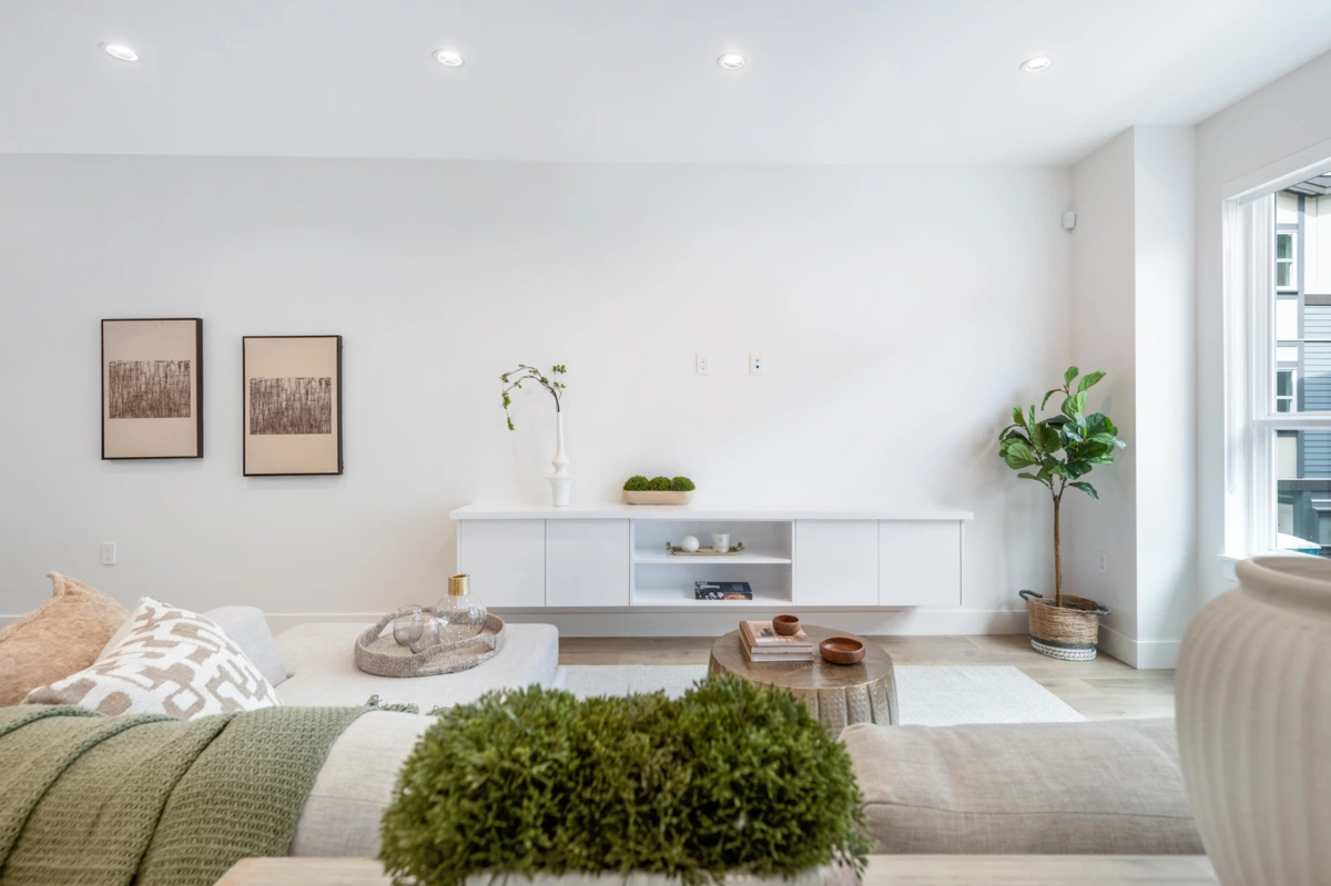 Kitchen Island Photo of 33 6162 138 Street, Surrey, BC