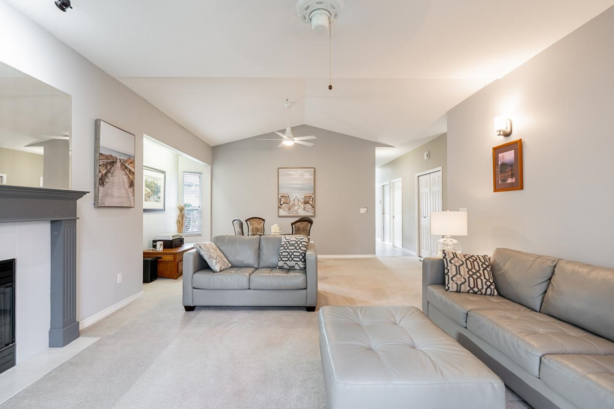 Breakfast Nook Photo of 30 18939 65 Avenue, Surrey, BC