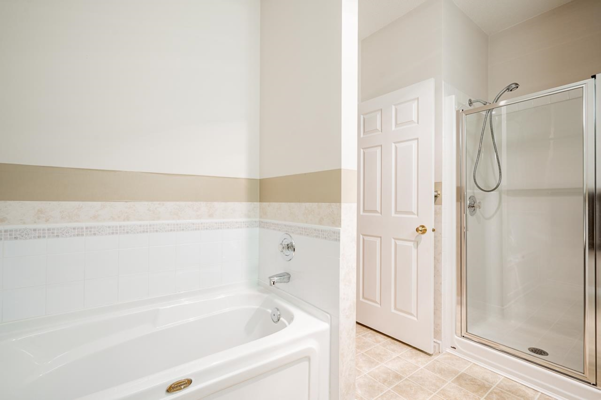 Entry Foyer Photo of 30 18939 65 Avenue, Surrey, BC