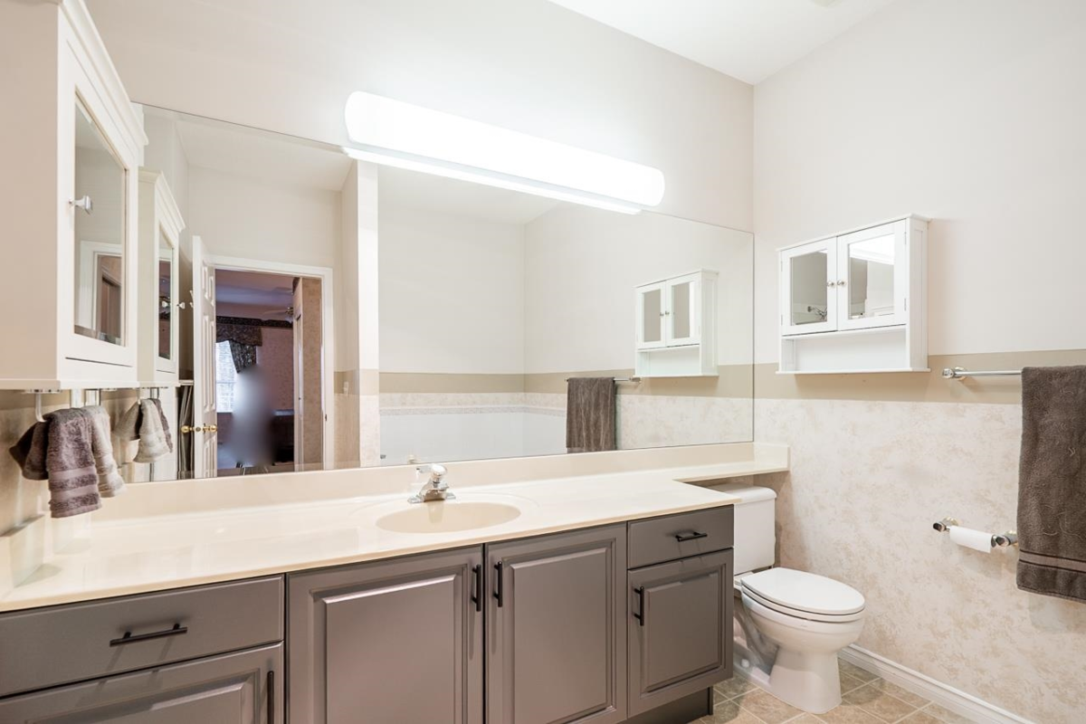 Mudroom Photo of 30 18939 65 Avenue, Surrey, BC