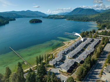 Swimming Pool Photo of 5964 Beachgate Lane, Sechelt, BC