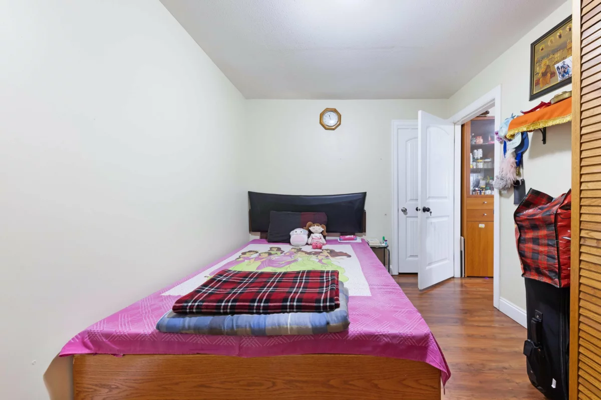 Staircase Photo of 12646 60a Avenue, Surrey, BC