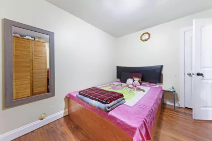 Hallway Photo of 12646 60a Avenue, Surrey, BC