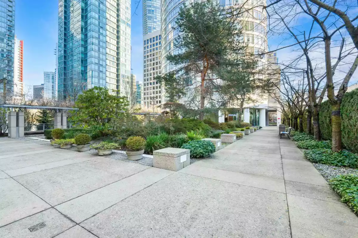 Hot Tub / Spa Photo of 2303 1200 Alberni Street, Vancouver, BC
