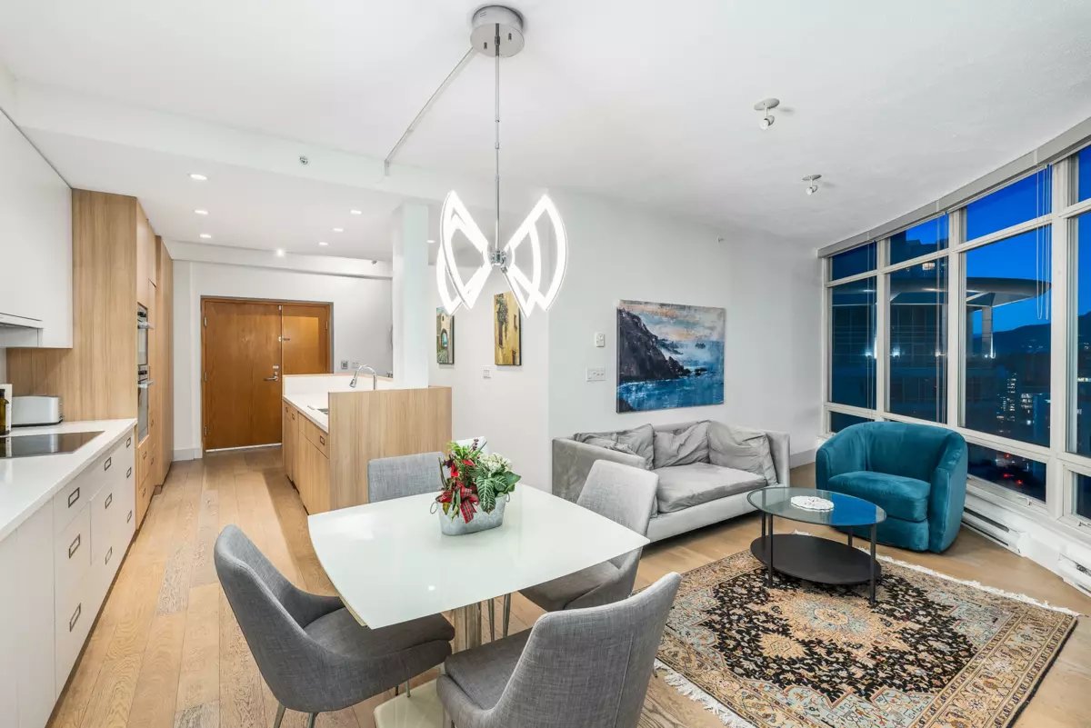 Living Room Photo of 2303 1200 Alberni Street, Vancouver, BC