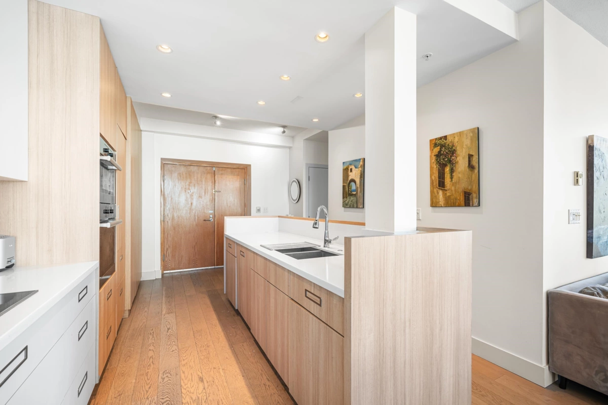 Primary Bathroom Photo of 2303 1200 Alberni Street, Vancouver, BC