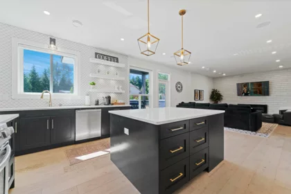 Breakfast Nook Photo of 16466 103 Avenue, Surrey, BC