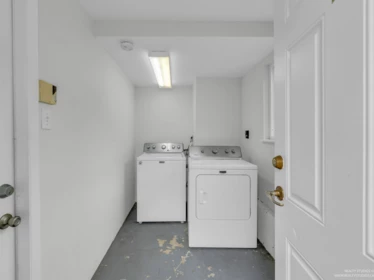 Powder Room Photo of 4865 11a Avenue, Delta, BC