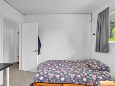 Primary Bathroom Photo of 4865 11a Avenue, Delta, BC