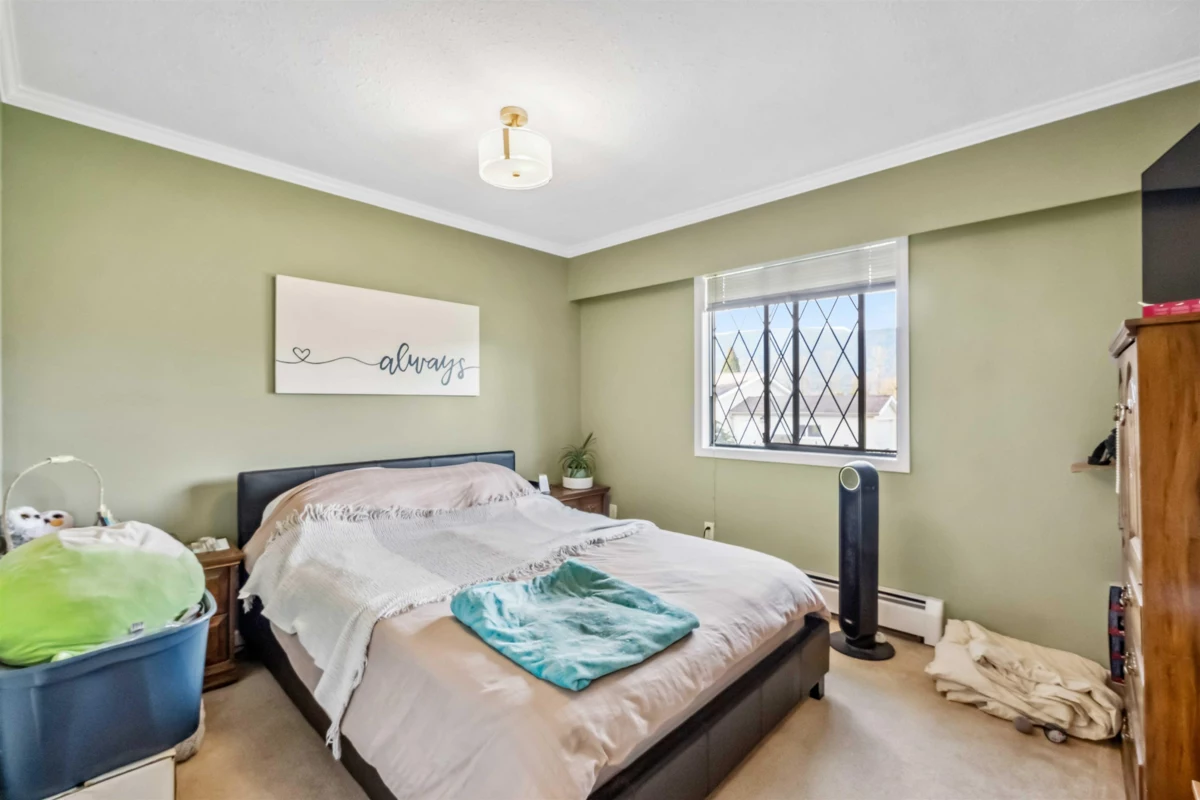 Basement Recreation Room Photo of 19782 150 Avenue, Pitt Meadows, BC