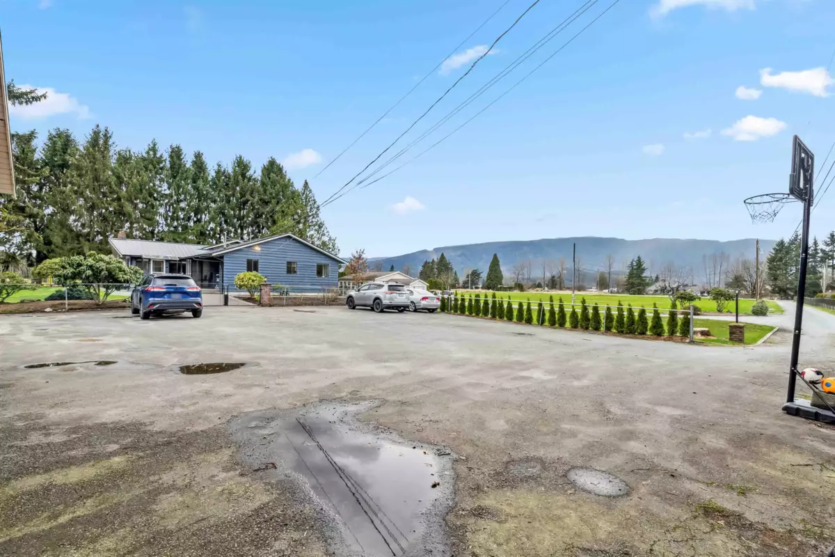 Dining Area Photo of 19782 150 Avenue, Pitt Meadows, BC