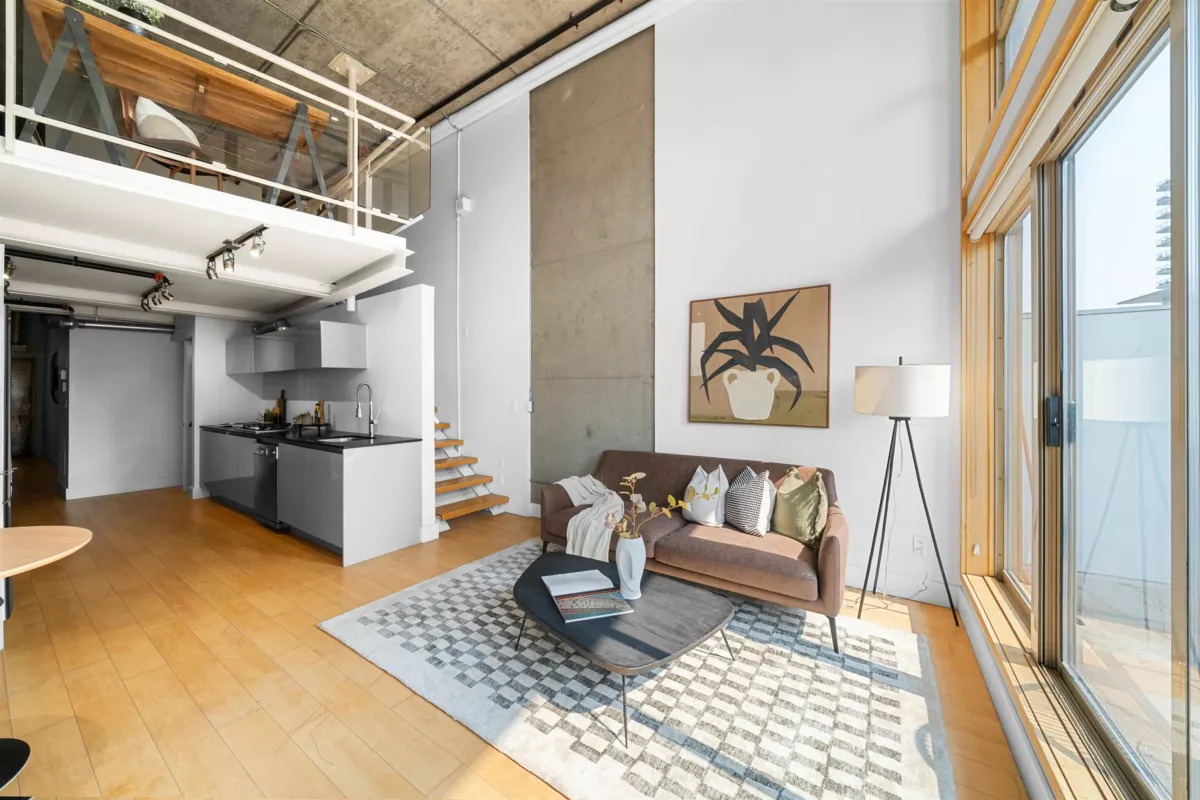 Dining Area Photo of 413 1529 W 6th Avenue, Vancouver, BC