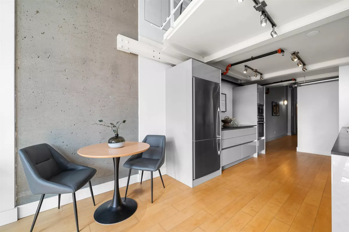 Kitchen Island Photo of 413 1529 W 6th Avenue, Vancouver, BC