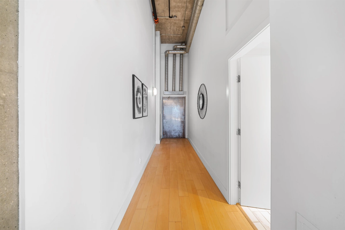 Laundry Room Photo of 413 1529 W 6th Avenue, Vancouver, BC