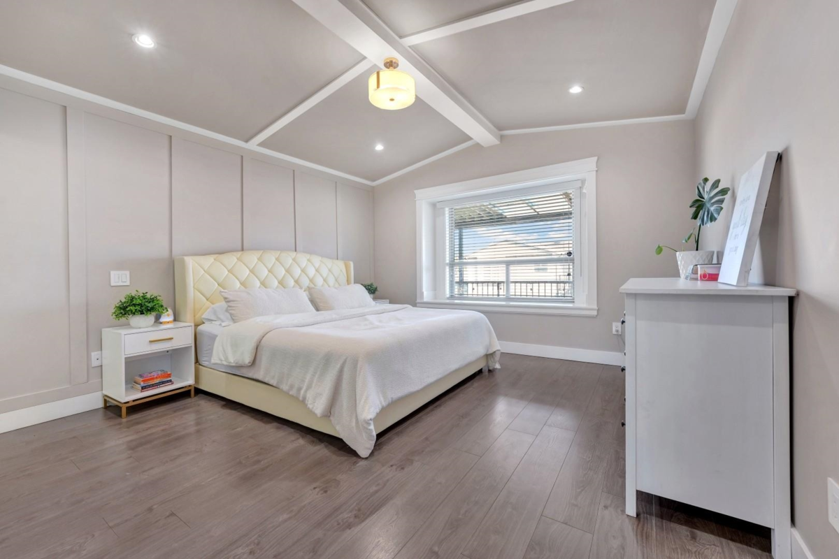 Basement Recreation Room Photo of 221 Campbell Street, New Westminster, BC